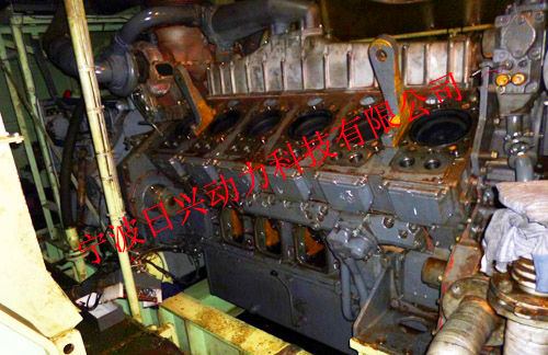 三菱S12柴油發(fā)動機(jī)燃油系統(tǒng)的拆卸、檢測